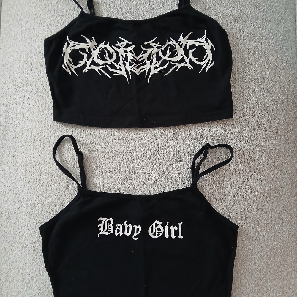 Black Graphic Crop Tops